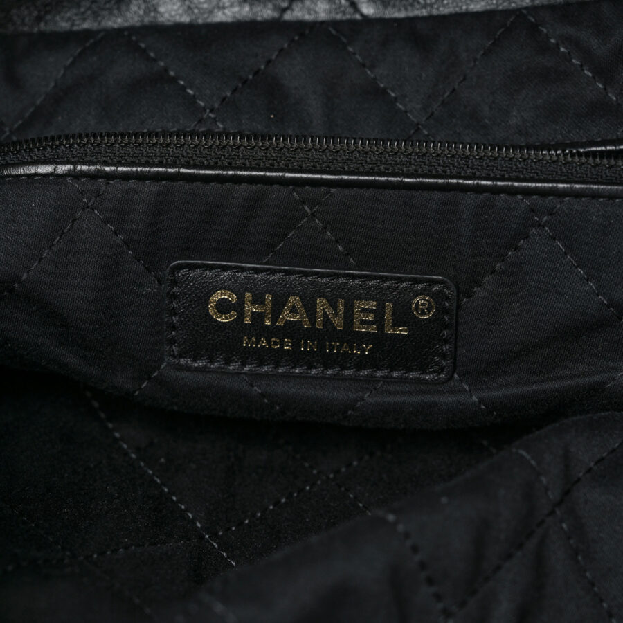 Shiny Calfskin Quilted Chanel 22 Black - Image 7