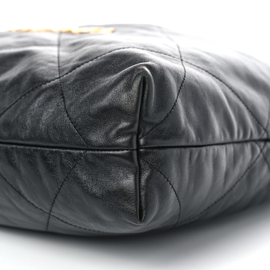 Shiny Calfskin Quilted Chanel 22 Black - Image 10