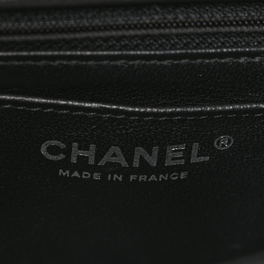 Aged Calfskin Chevron Quilted 2.55 Reissue Mini Flap So Black - Image 6