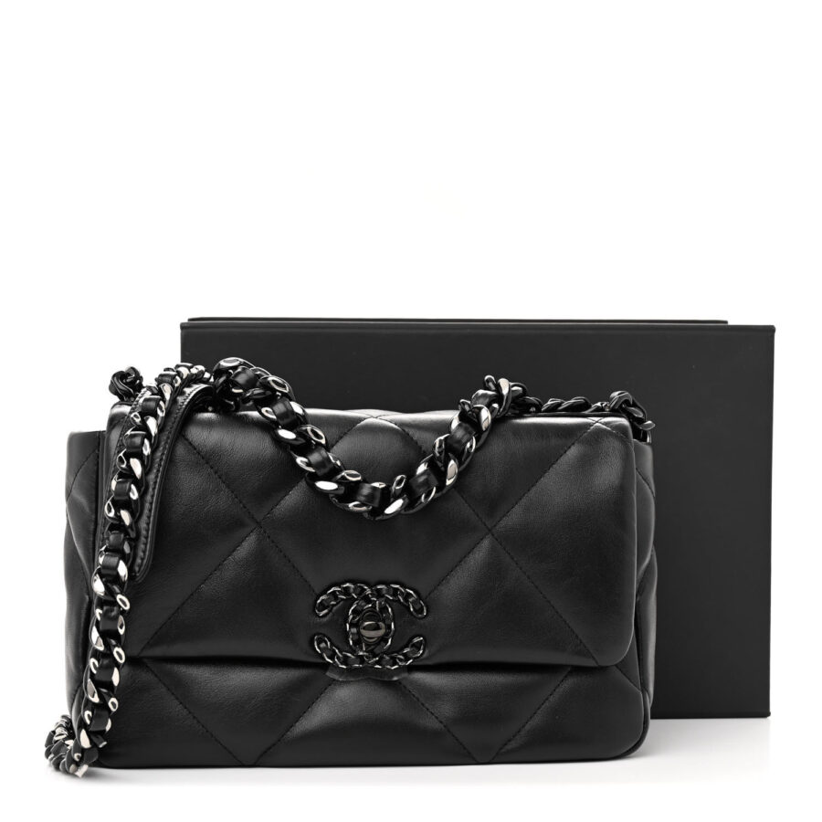 Lambskin Quilted Medium Chanel 19 Flap So Black - Image 9