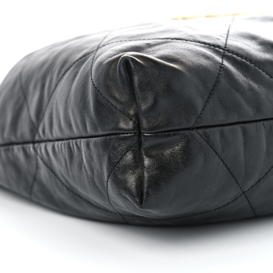 Shiny Calfskin Quilted Chanel 22 Black - Image 9