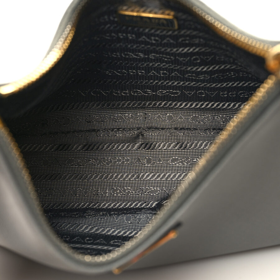 Saffiano Re-Edition 2005 Shoulder Bag Ardesia - Image 4