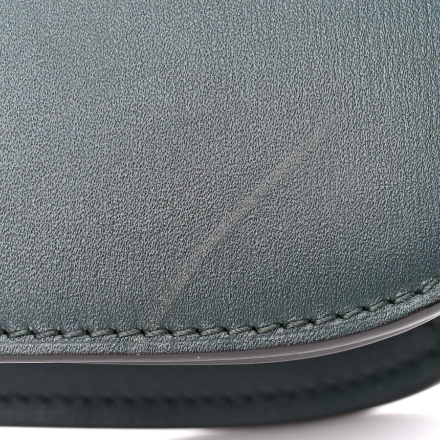 Box Calfskin Medium Classic Box Flap Bag Amazone - Image 11