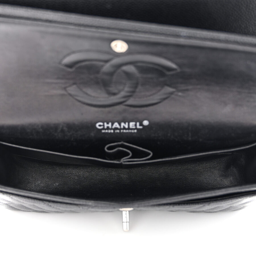 Caviar Quilted Medium Double Flap Black - Image 4