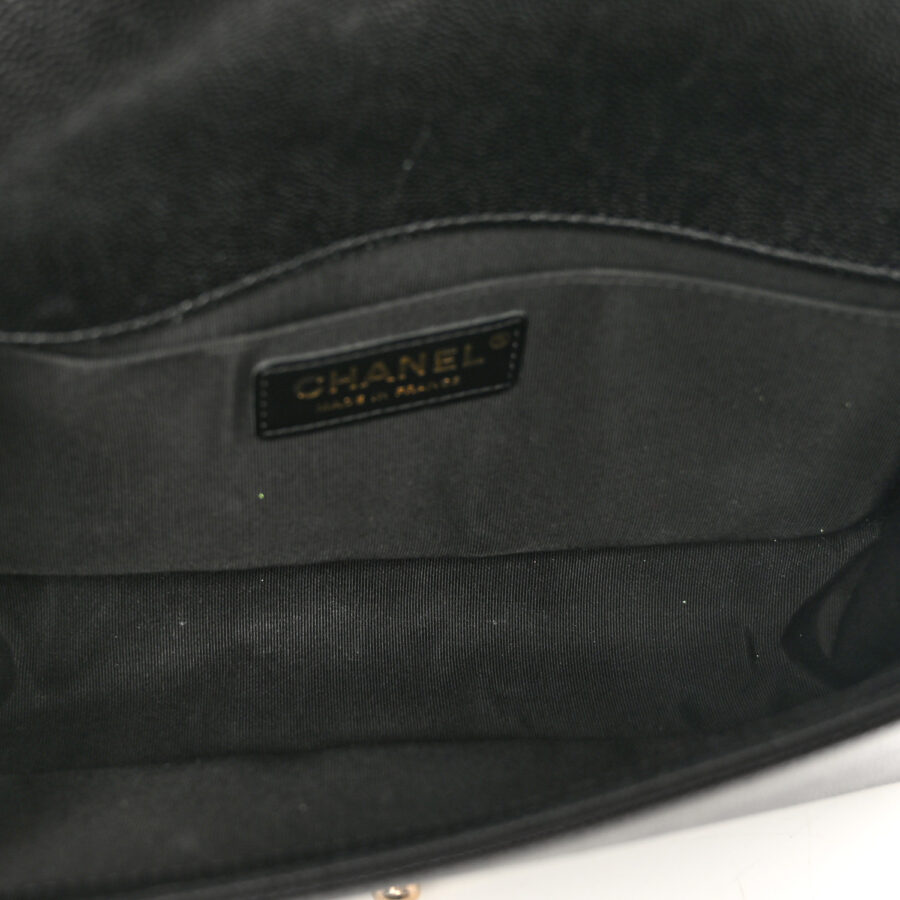 Caviar Quilted Medium Boy Flap Black - Image 5